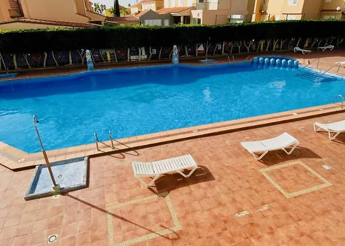 Sunny And Relaxing In Maspalomas Sonnenland